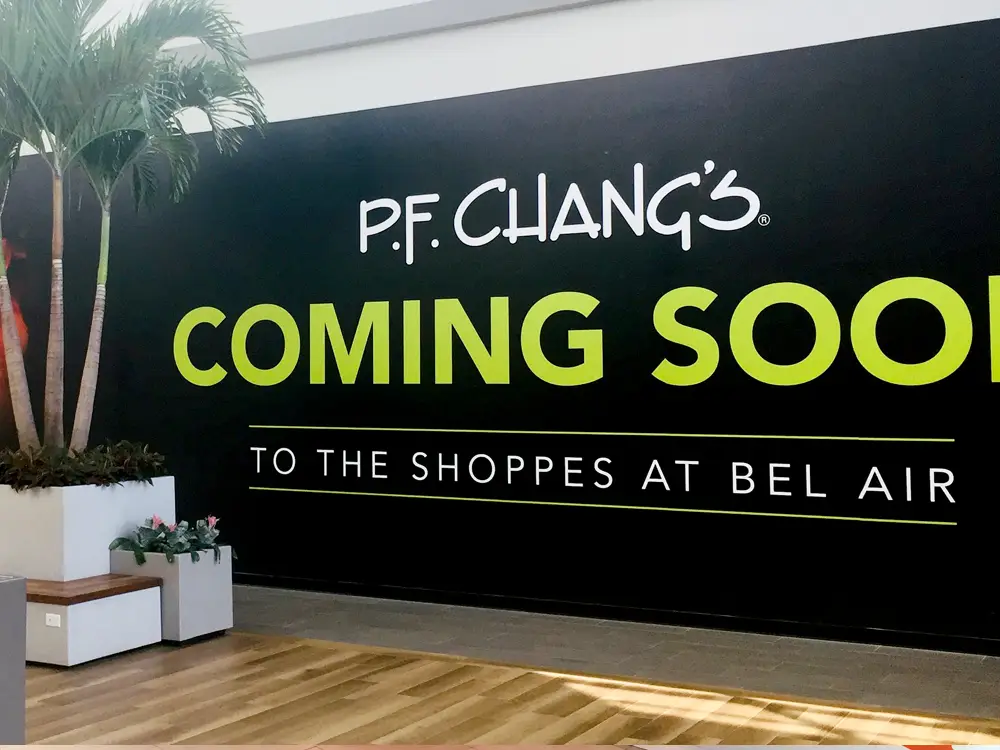 Retail Barricade Wraps PF Chang’s barricade wrap installation at Phipps Plaza in Atlanta featuring large format vinyl graphics installed with precision